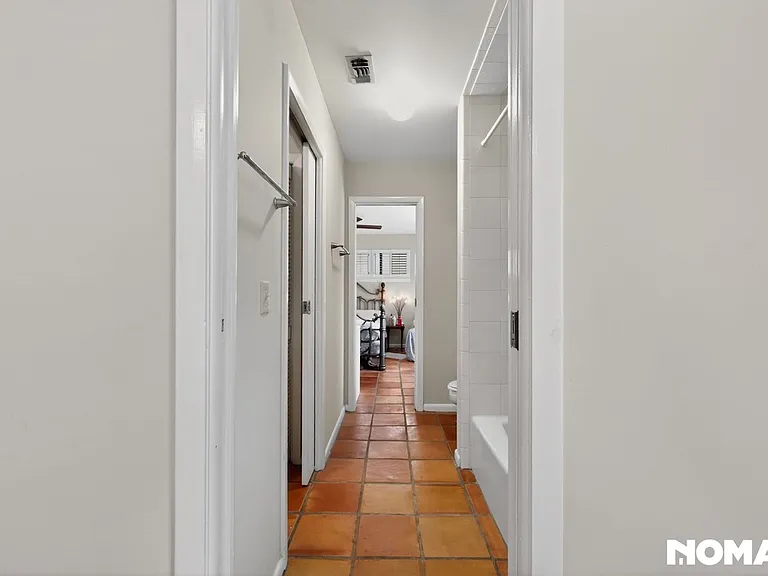 5314 Oak Bay Dr E — Photo 15