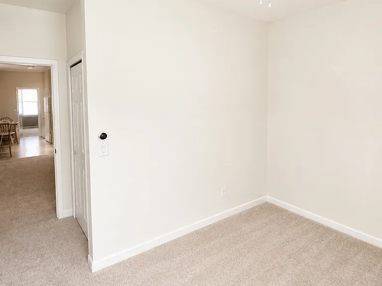 370 Union St — Photo 7