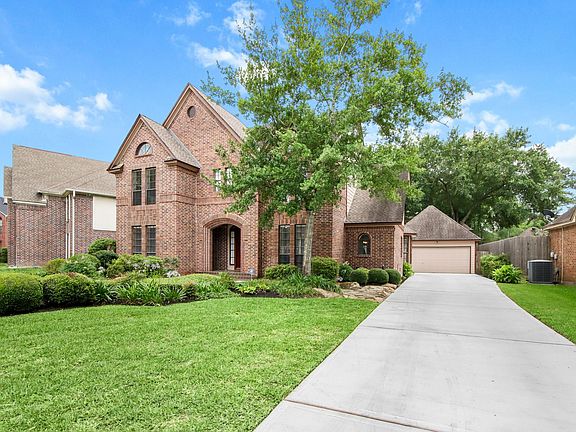 3rd image of 3507 Rolling Forest Dr