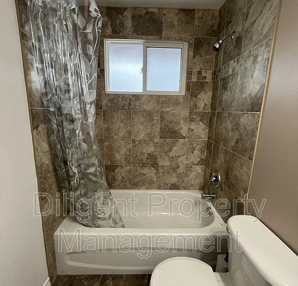 596 Garside Dr — Photo 9