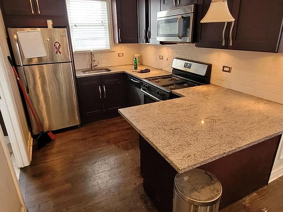3rd image of 2815 W 22nd Pl #Ch