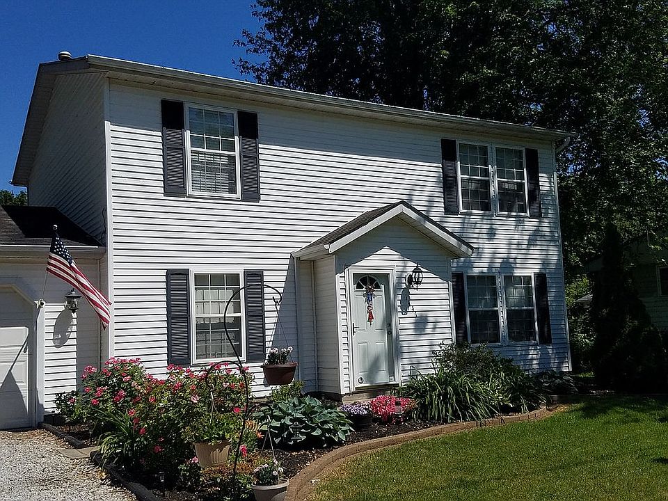 Beautifully landscaped front