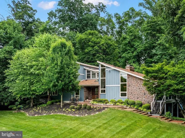 33 Bennetts Ln, Cheyney, PA 19319