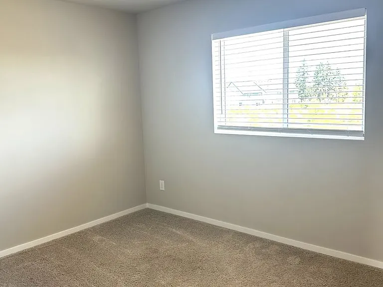 18505 Alpine Way E — Photo 17