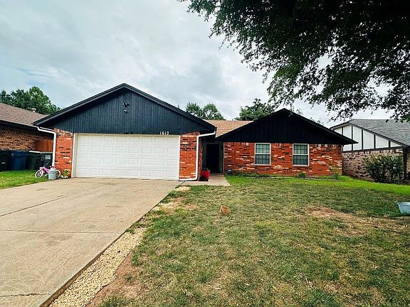 5th image of 1612 Whispering Creek Dr