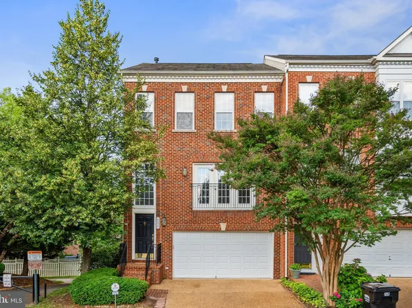 6255 Shackelford Ter, Alexandria, VA 22312