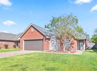 144 Wild Rose Ln, Youngsville, LA 70592