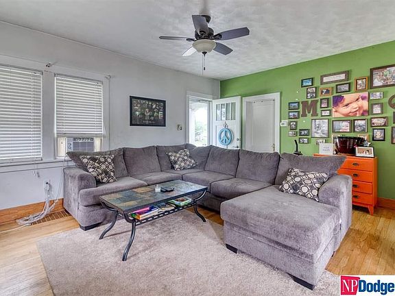 5th image of 2150 N Park Ave