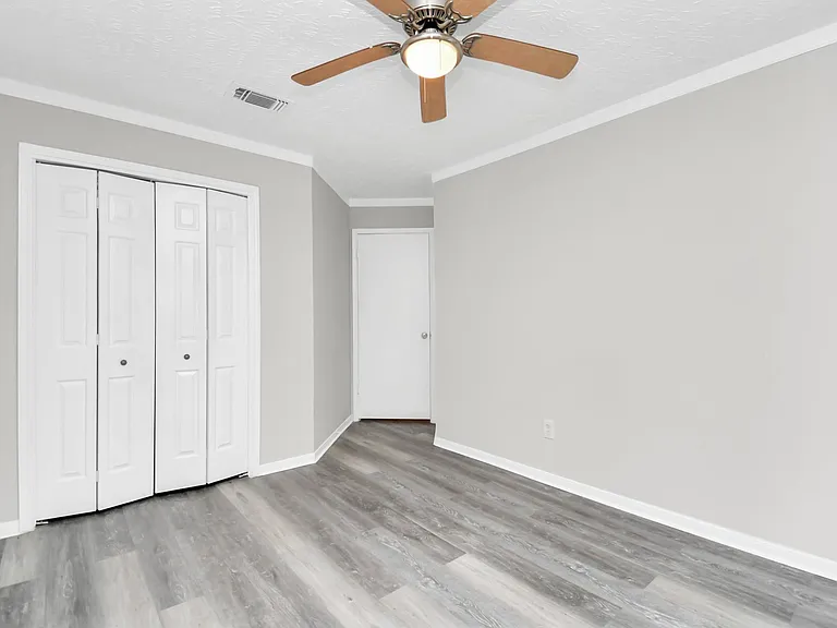 14810 Cypress Ridge Dr — Photo 28