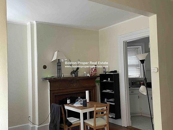 27.5 Massachusetts Ave. #5 Boston - Back Bay Unit Photo 2