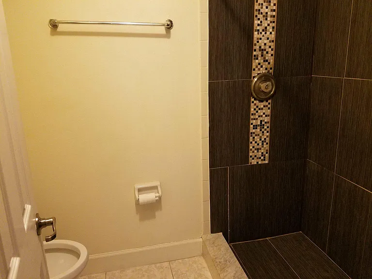 995 Windway Cir — Photo 9