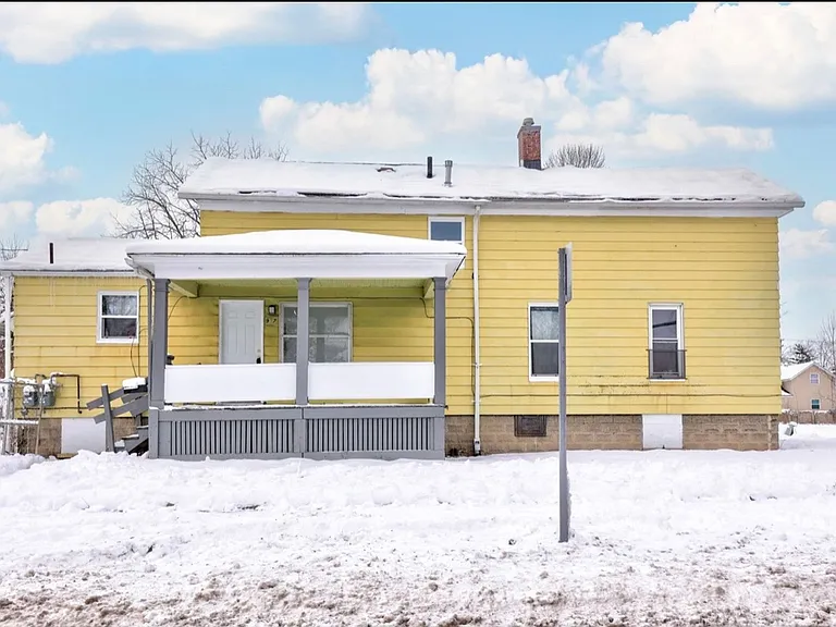 926 N Porter St — Photo 1
