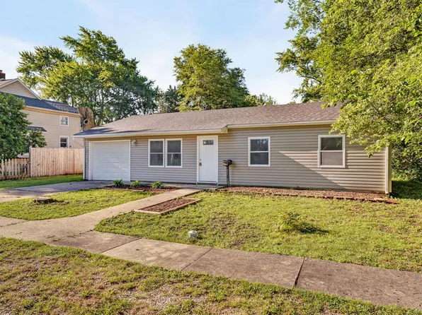 403 W James St, Dwight, IL 60420