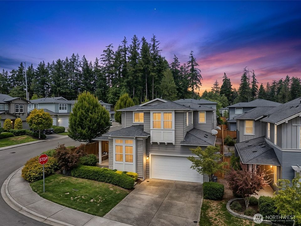 1st image of 2412 NE Boulderstone Court