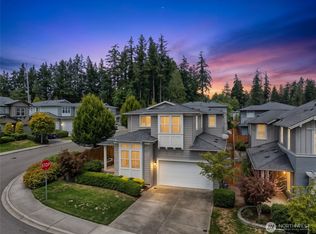 2412 NE Boulderstone Court, Poulsbo, WA 98370