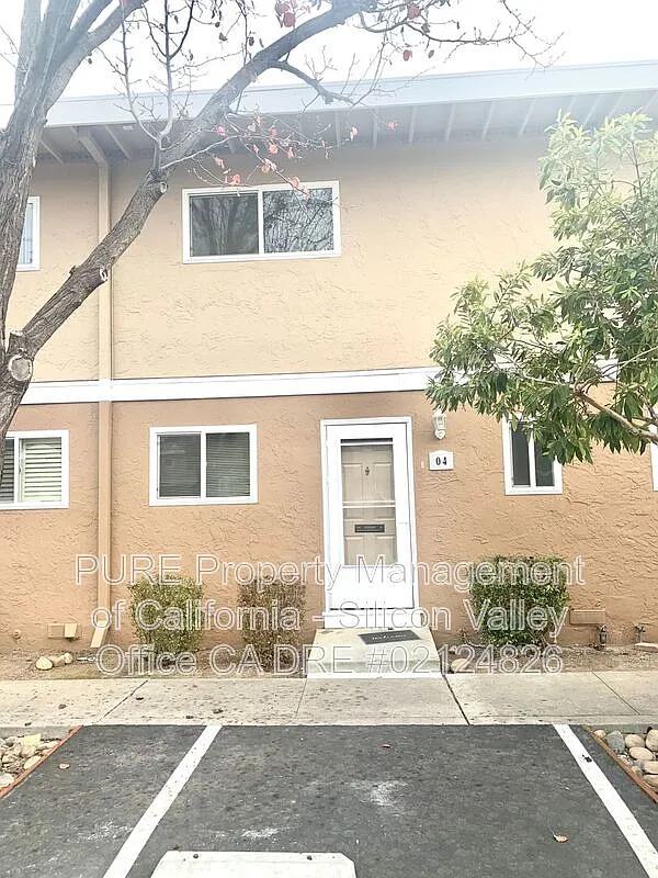 Building Photo - 831 Pomeroy Ave #4