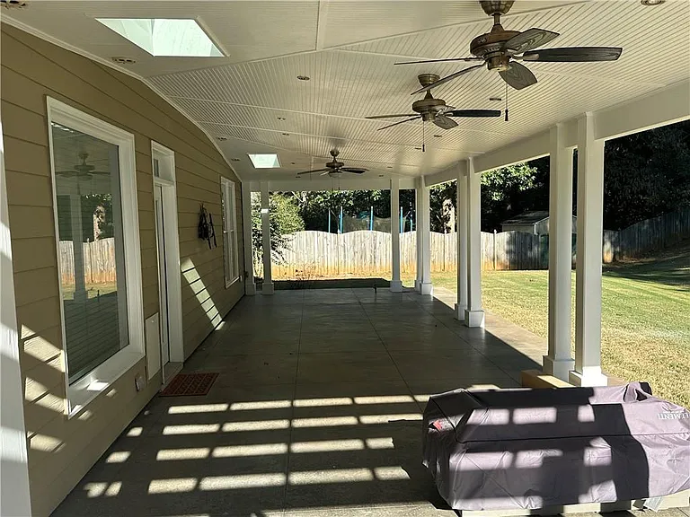 230 Brookeivey Ln — Photo 29