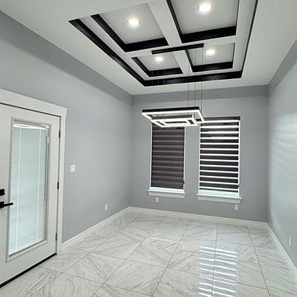 5th image of 4601 Mountain Dr