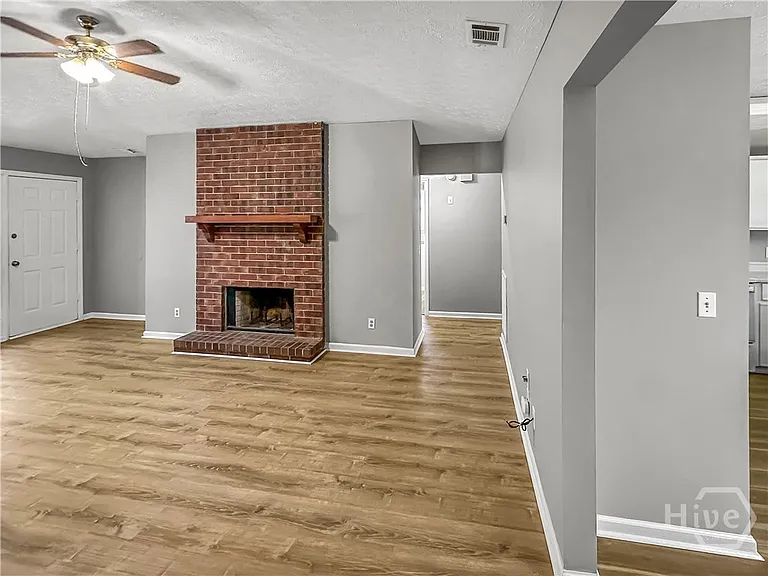 254 Bordeaux Ln — Photo 4