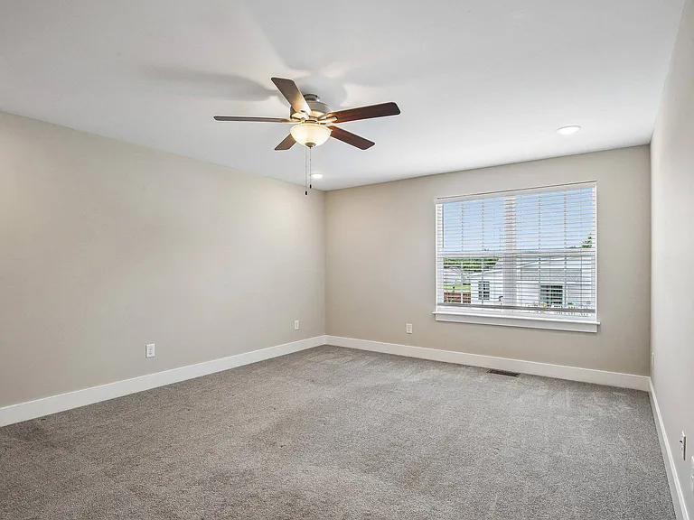 South Maple Townhomes — Photo 11