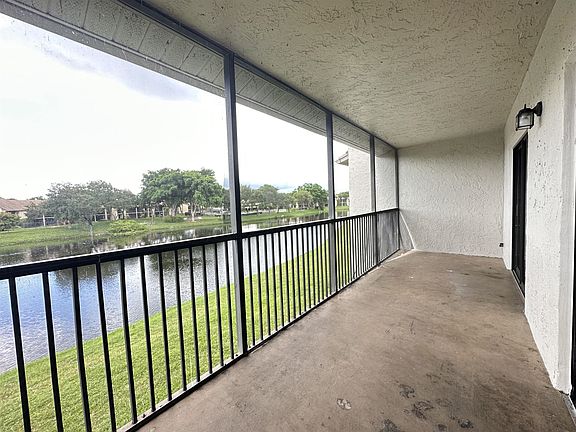 5th image of 1236 S Military Trl APT 1522