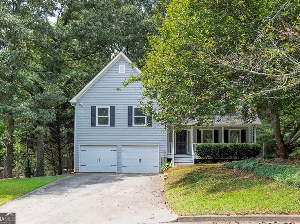 228 Hawkins Farm Cir, Ball Ground, GA 30107