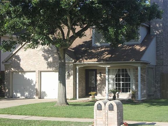 2nd image of 1921 Dublin Dr