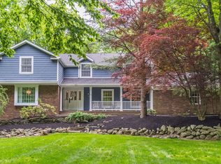 15 Round Hill Rd, Kinnelon, NJ 07405