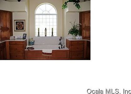 3rd image of 5740 NE 61st Ct
