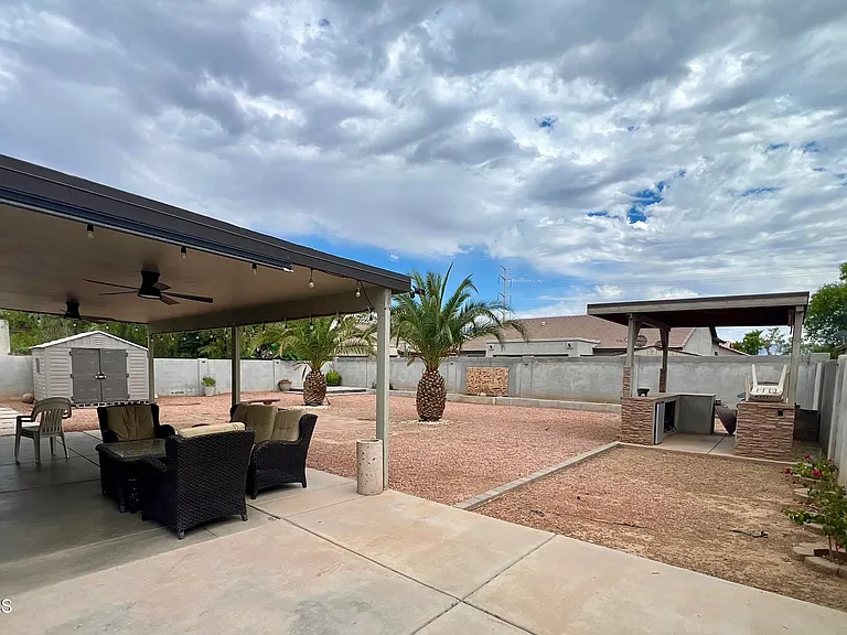 7709 W Wood Ln — Photo 5