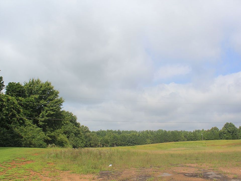1st image of 724 Highway 309 S