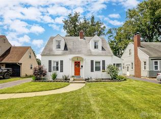 1631 Crestview Dr, Springfield, OH 45504