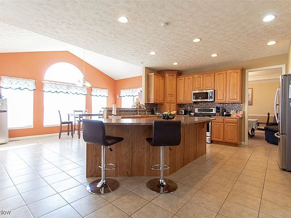 4th image of 3405 Stillwater Dr