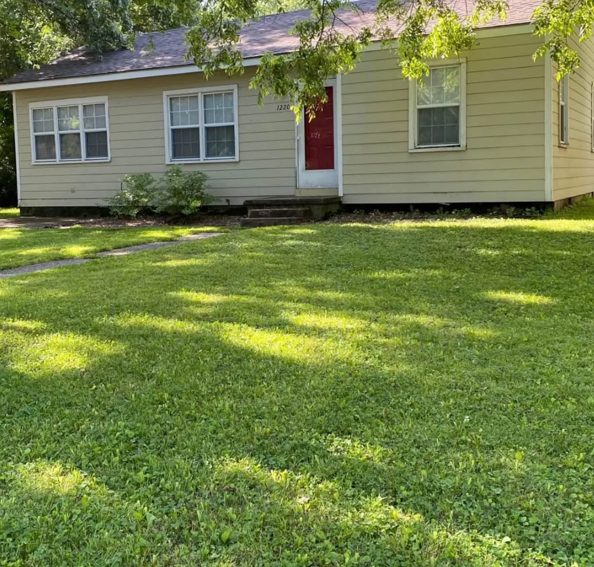 3 bed, 1015 sqft, $1,100 — Photo 1