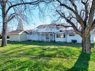 822 Houghton Ave, Corning, CA 96021