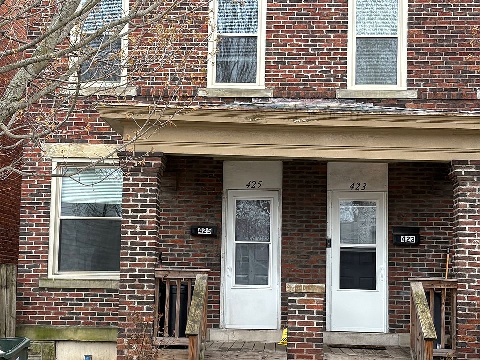 Front of townhome.