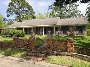 102 Belle Haven Dr, New Iberia, LA 70563