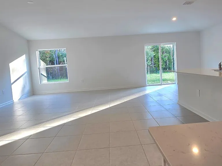 5034 Barnet Dr — Photo 3