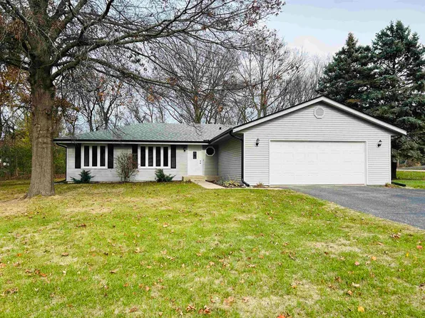 9810 Sage Hen Trl, Roscoe, IL 61073