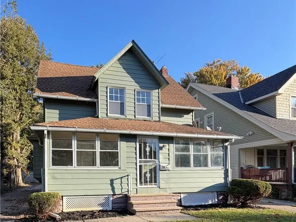 18211 Landseer Rd, Cleveland, OH 44119