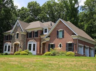 19 Stone Pond Ter, Mahopac, NY 10541