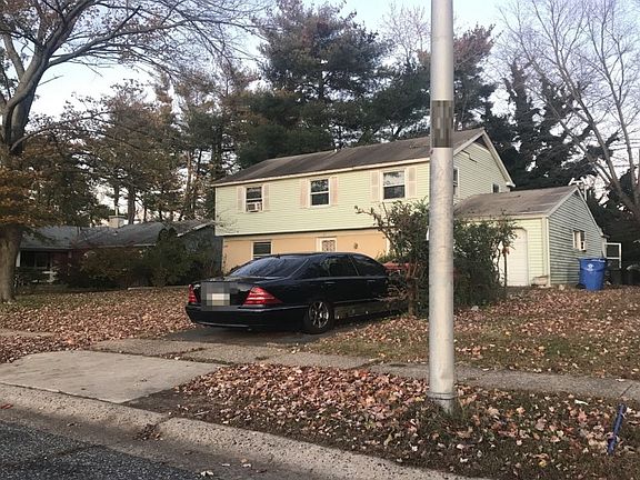 2nd image of 127 Somerset Dr