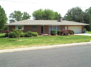 1505 27th St, Highland, IL 62249