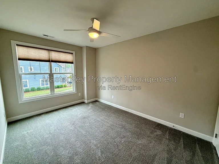 583 Rowanwood Way — Photo 14
