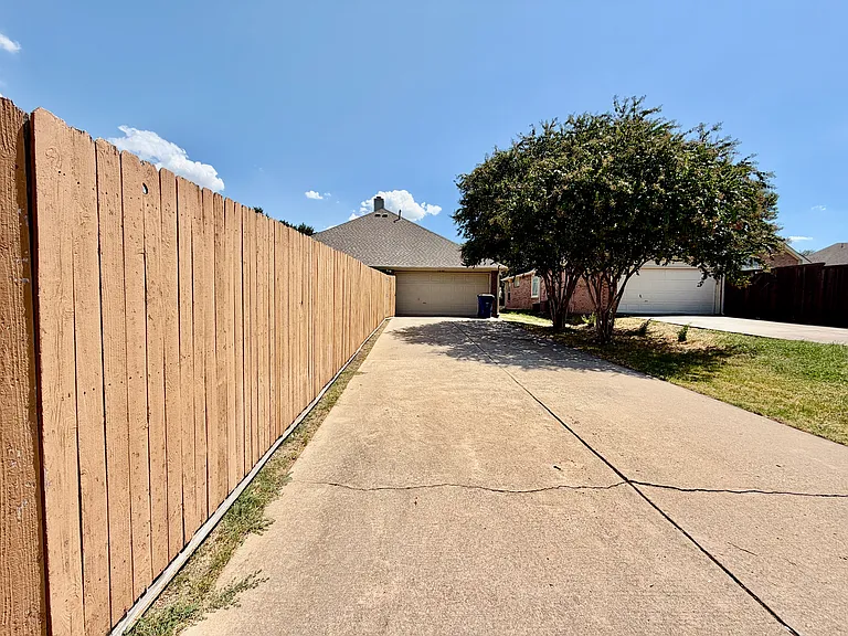 1632 Castle Pines Dr — Photo 29