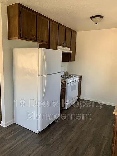 840 Grand Ave Photo 1