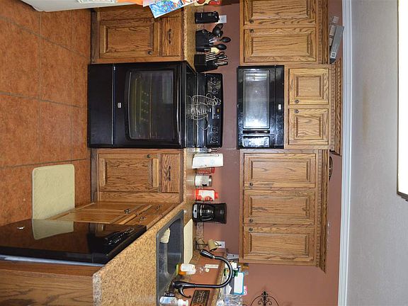 5th image of 118 Lake Dr
