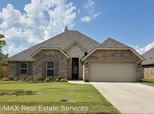 614 Labarre Ln, Benton, LA 71111