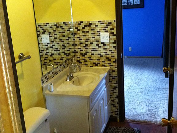 4th image of 110 Hillcrest Dr