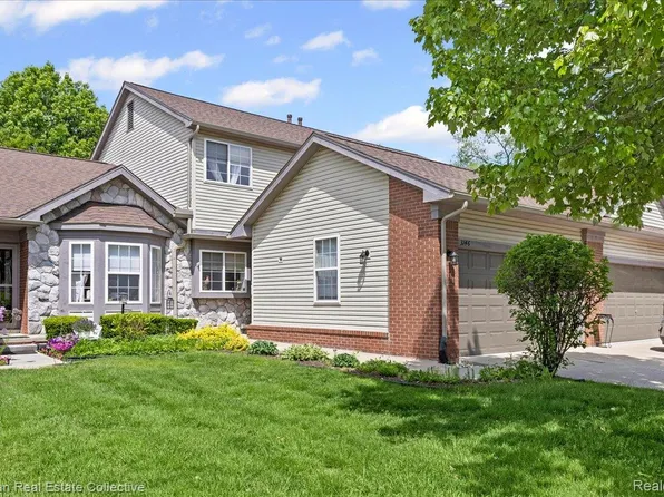 3146 Brookside Dr, Waterford, MI 48328